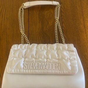 Steve Madden quilted crossbody- creme